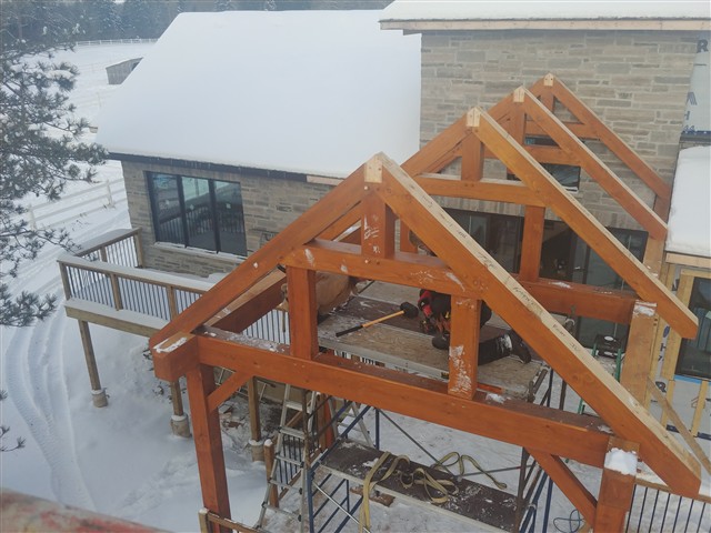 Timber roof frame